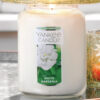 Nến Hũ Yankee Candle White Gardenia