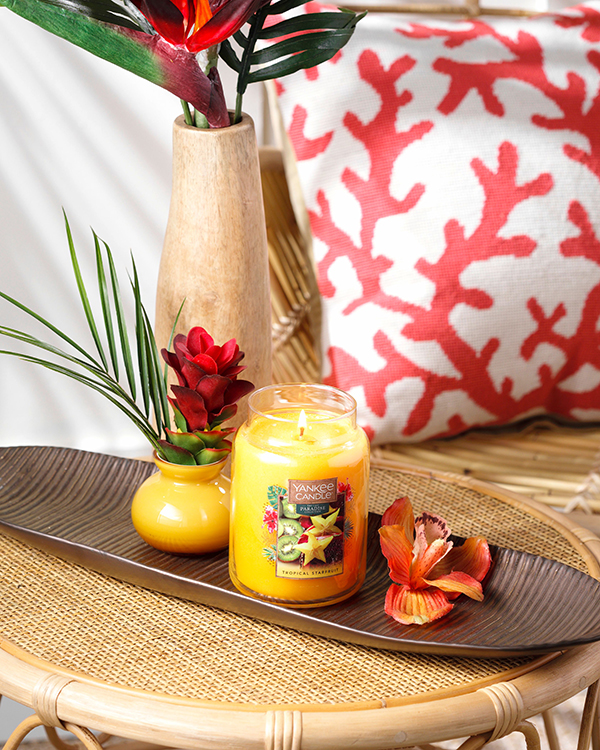 Nến thơm Yankee Candle Tropical Starfruit Original Jar